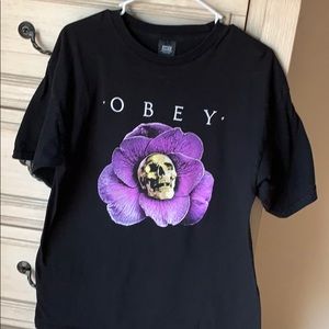 Obey t shirt